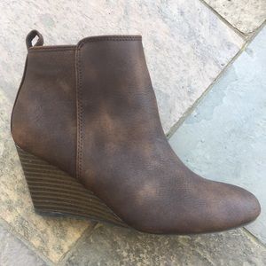 Bennington XOXO Boots